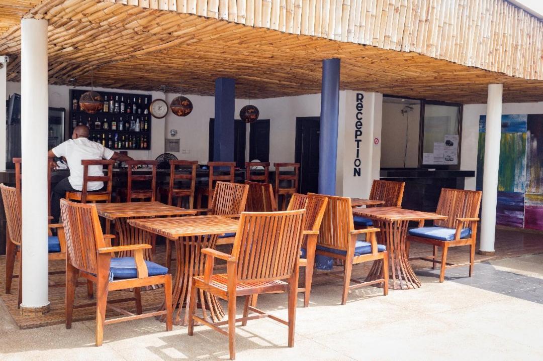Hotel Seaside Lomé Kültér fotó